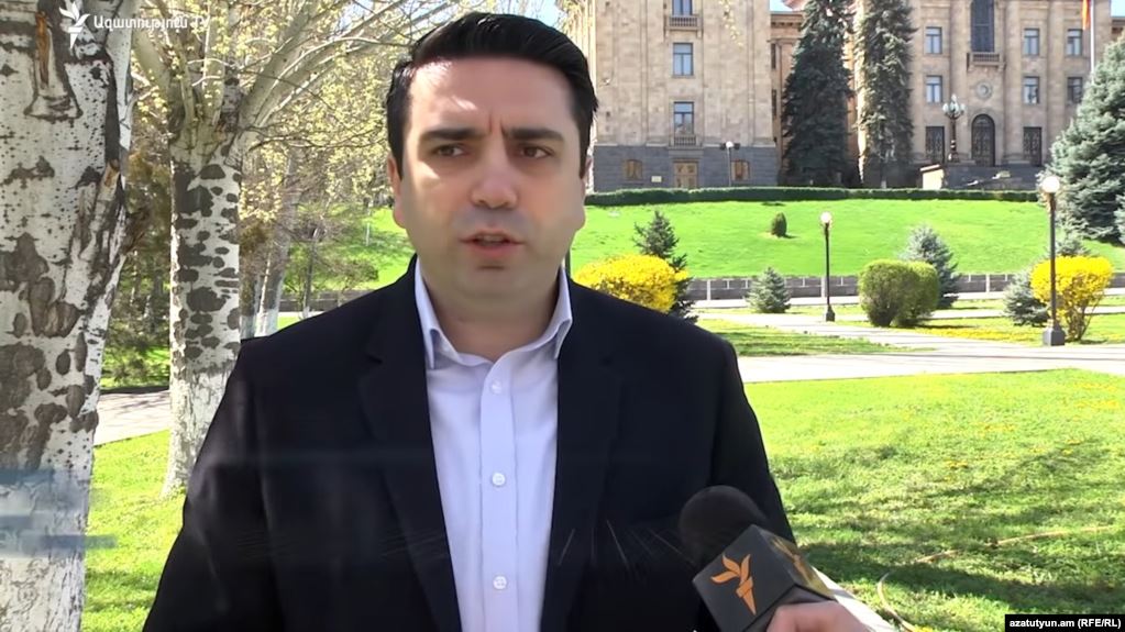 Rixe Simonian-Daniélyan : la police s&rsquo;en mêle