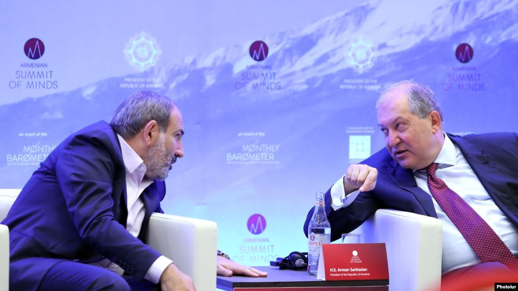 Armen Sarkissian signe un projet de loi controversé sur les saisies d’actifs