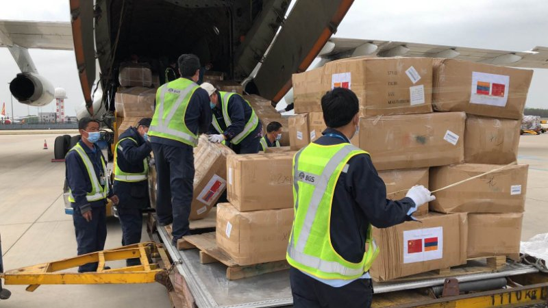 Le 3e vol humanitaire de matériel médical fourni par la Chine à l’Arménie pour lutter contre le coronavirus
