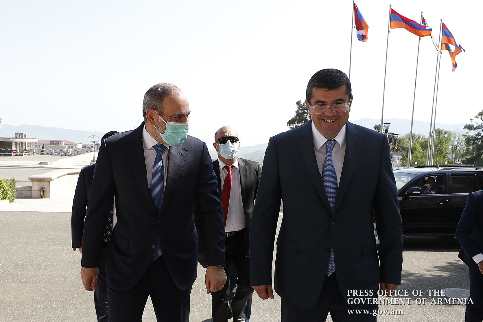 Retour sur la rencontre entre Pachinian et le nouveau président de l’Artsakh à Stepanakert
