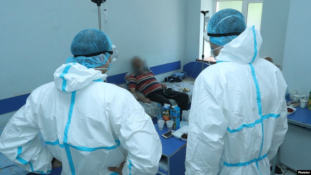 Le ministre arménien de la santé affirme que le système sanitaire arménien peut encore faire face à l’épidémie