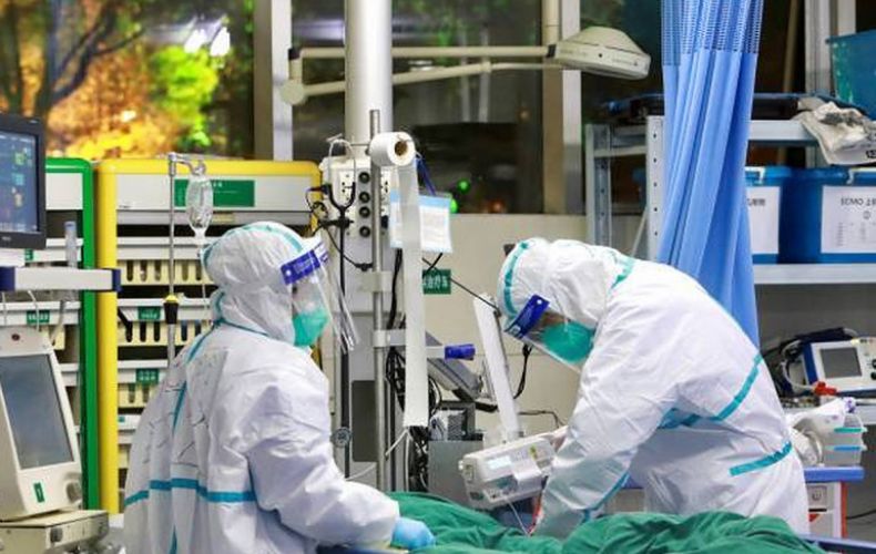 425 nouveaux cas hier et 8 malades décédés.