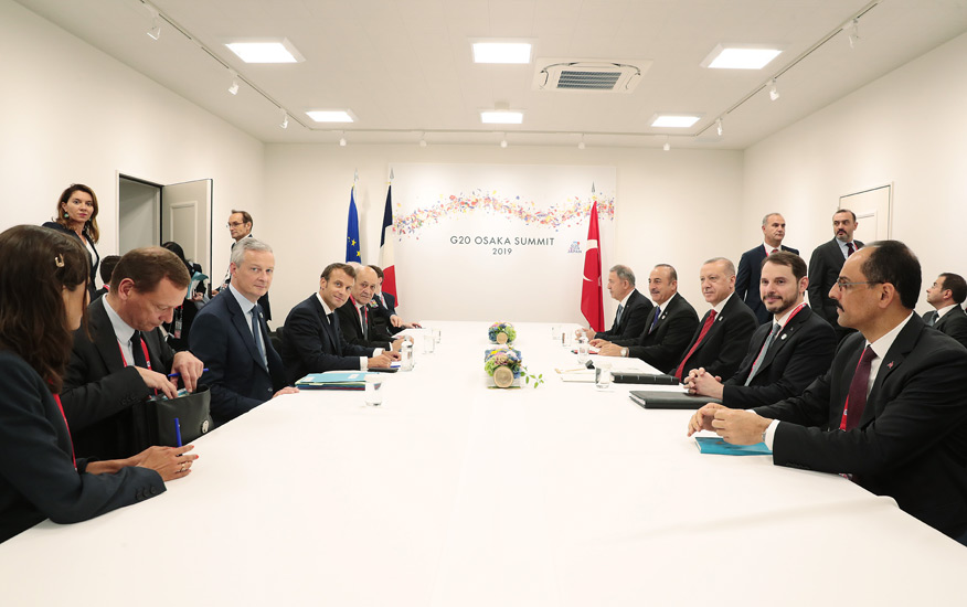 La Turquie critique l&rsquo;approche « destructrice » de la France en Libye