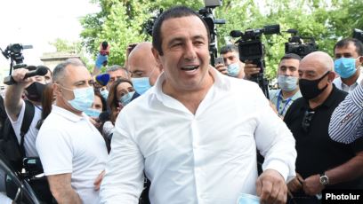 Le tribunal demande de nouvelles audiences sur l&rsquo;arrestation de Tsarukian