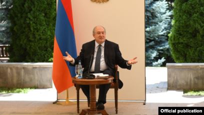 Le président Armen Sarkissian veut pouvoir nommer des juges de la Haute Cour