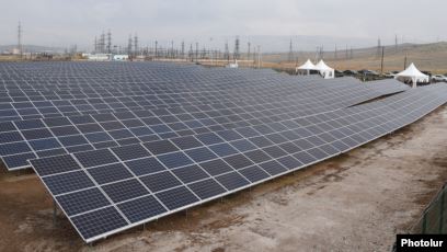 Plan de financement accepté pour la plus grande centrale solaire d’Arménie