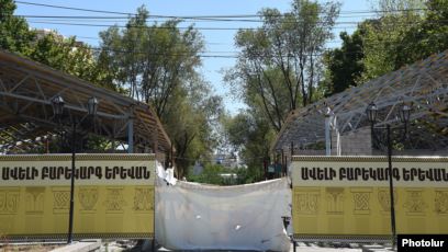 Le maire d&rsquo;Erevan autorise la construction d&rsquo;un nouveau restaurant dans un parc controversé
