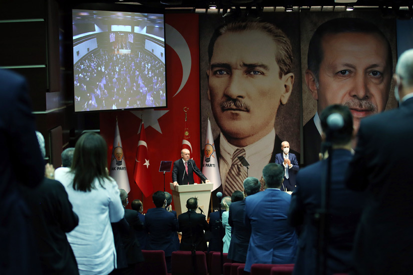 Une attaque contre un navire turc se payera au « prix fort », prévient Erdogan