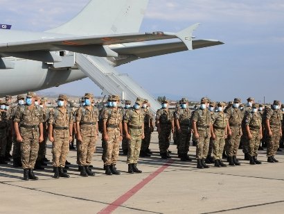 Un nouveau groupe de militaires Arméniens chargés de la paix est parti en Afghanistan