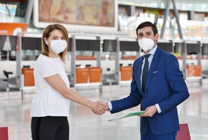 Les touristes à leur arrivée à Erévan peuvent réaliser des tests du coronavirus et avoir les résultats en 6 heures seulement
