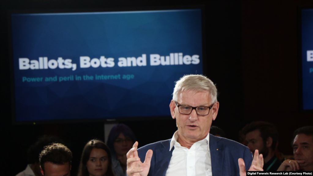 Un ex-dirigeant suédois suggère de suivre le «modèle arménien» pour la Biélorussie