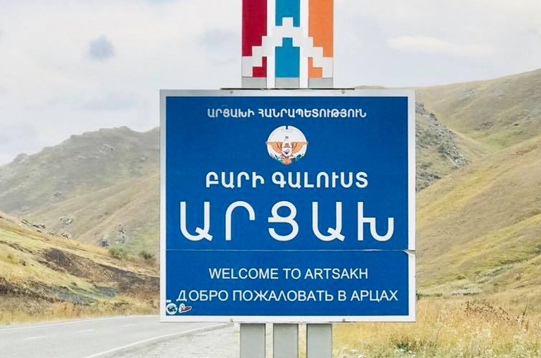 Deux familles de médecins Arméniens du Liban se sont récemment installées à Chouchi (Artsakh)