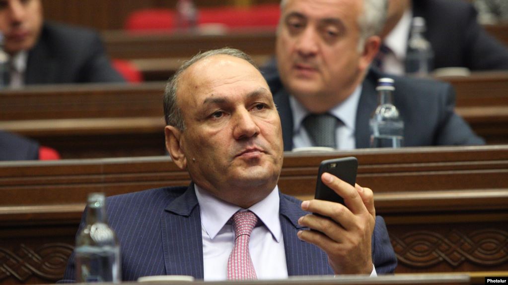 Un ancien ministre jugé