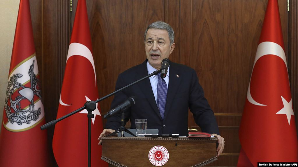 « La Turquie est également partie au conflit », assure le ministre de la Défense turc