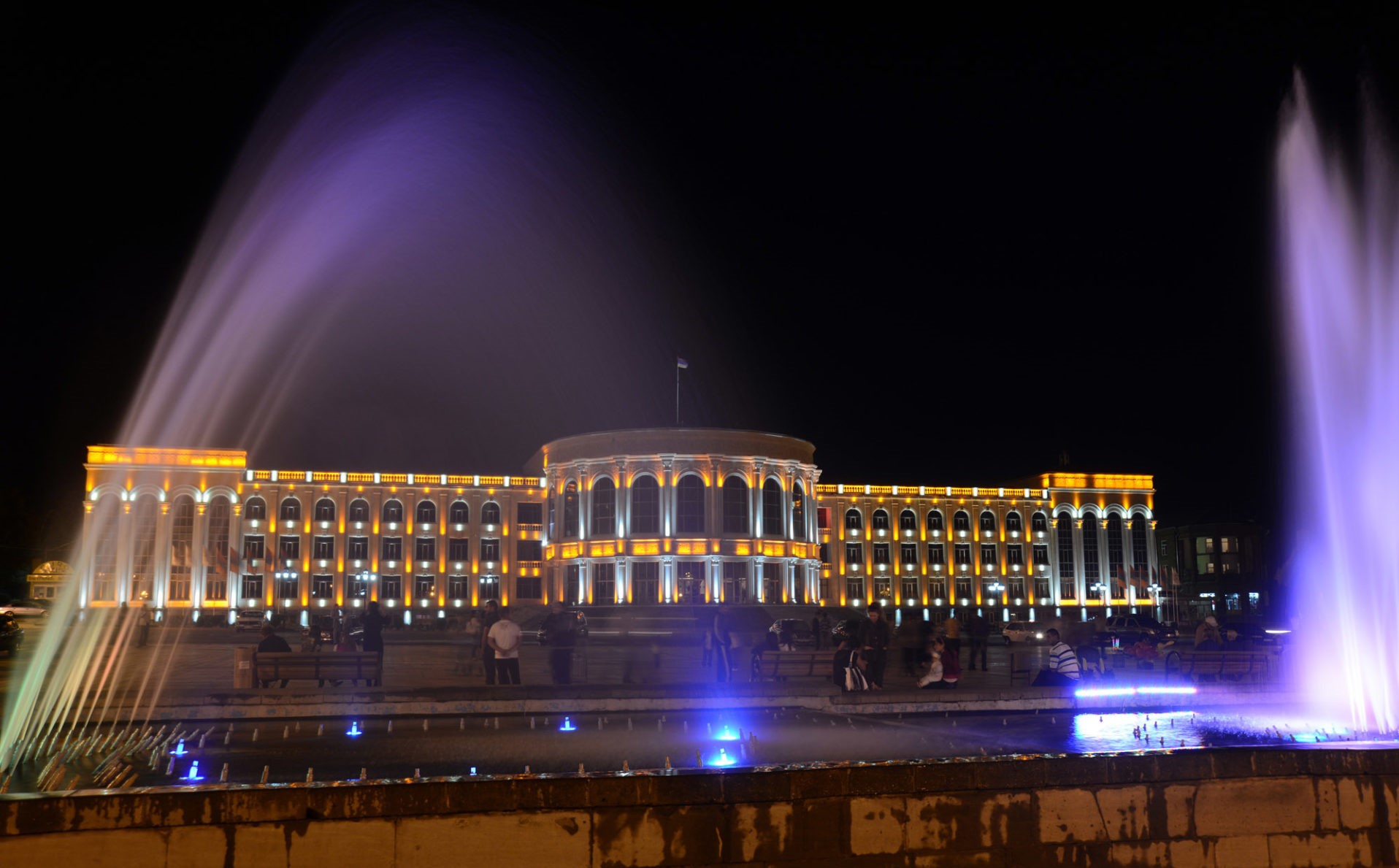 Hier pour la Journée de Gumri l’accès à la statue monumentale Mayr Hayastan de Gumri fut réouvert après sa rénovation
