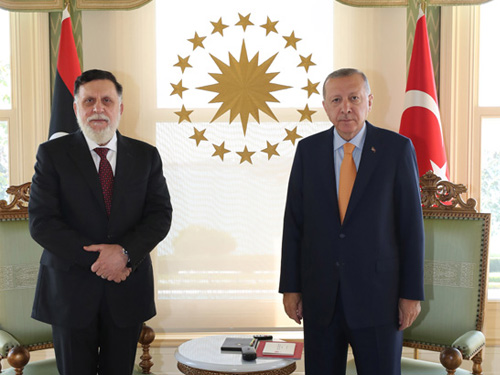 Erdogan renouvelle son soutien au gouvernement libyen reconnu par l&rsquo;ONU
