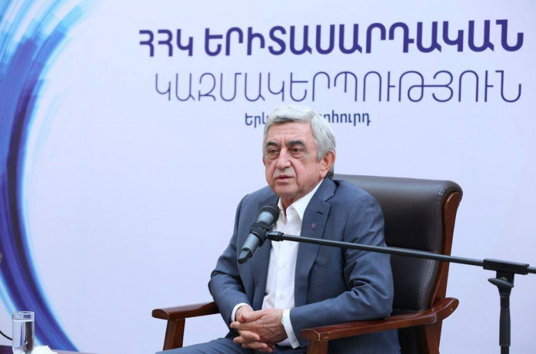 Serge Sargsyan a assisté à la rencontre avec les jeunes du Parti Républicain d’Arménie