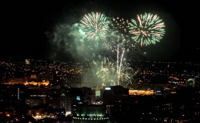 Malgré l’interdiction la police intervint pour des feux d’artifice privés organisés à Erévan la nuit du 26 septembre