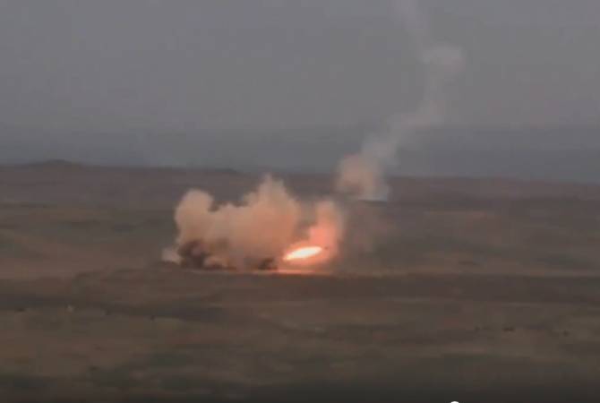L’Azerbaïdjan tire des missiles TOS en direction de l’Artsakh