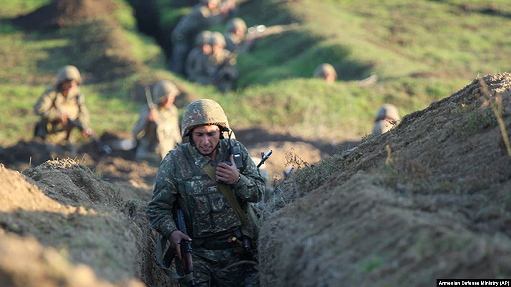Les combats du Karabagh s&rsquo;étendent à la frontière entre l&rsquo;Arménie et l&rsquo;Azerbaïdjan