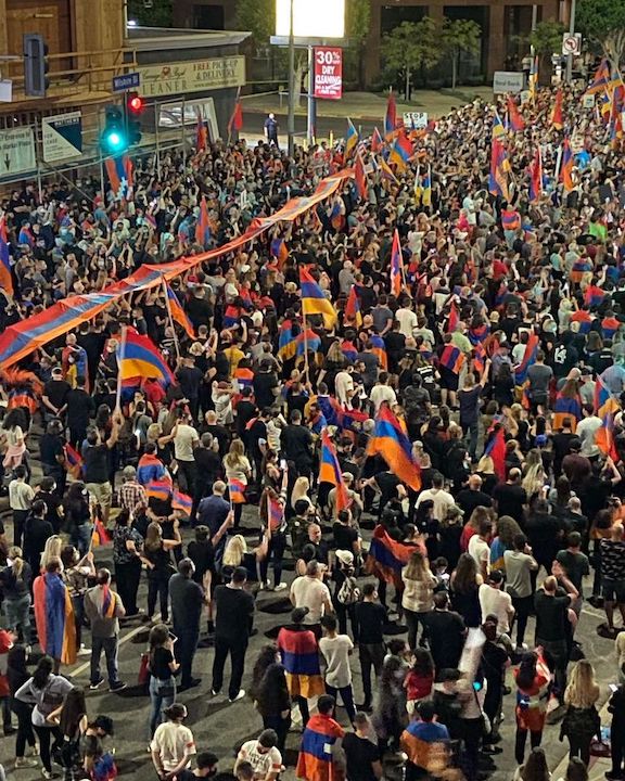 Grande manifestation contre l’agression de l’Azerbaïdjan à Los Angeles