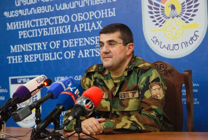 Arayik Harutyunyan le président de l’Artsakh est parti ce matin combattre au front