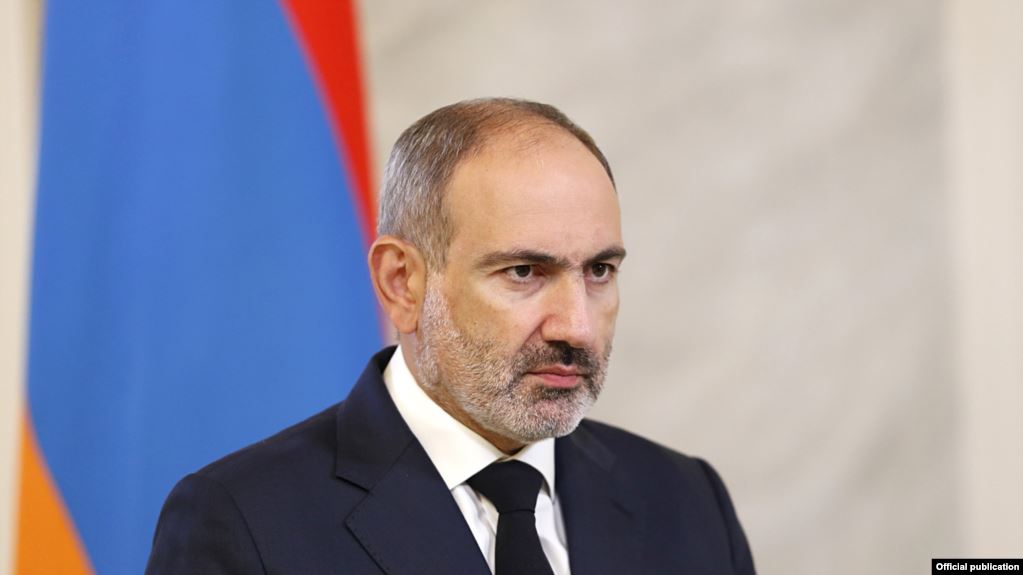 Les Arméniens appelés à se battre alors que la guerre au Karabagh se poursuit