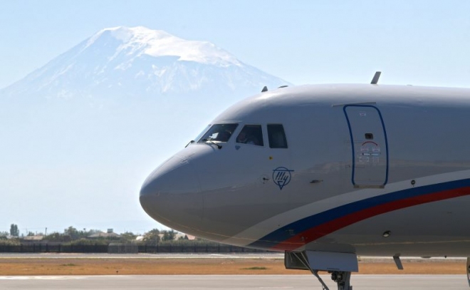 Un avion spécial « Russie » utilisé par les officiels ou les haut gradés militaires russes s’est posé à Erévan