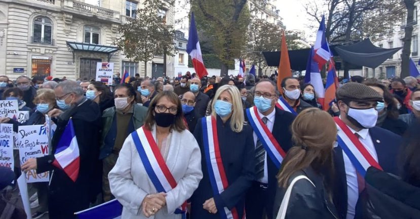 Manifestation à Paris en soutien à l&rsquo;Artsakh : des vidéos