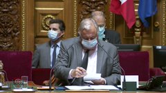 Le ministre Jean-Yves Le Drian interpellé au Sénat par Bernard Buis