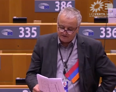 Député européen François Alfonsi : « Il faut nommer l’agresseur, Azerbaïdjan/Turquie, et se mettre du côté du peuple arménien menacé de crimes de guerre »