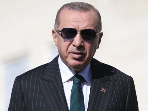 Erdogan condamne une perquisition de police dans une mosquée à Berlin