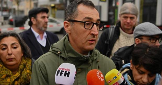 Le député Verts allemand d’origine turque Cem Özdemir réclame que l’Allemagne interdise à son tour les Loups Gris
