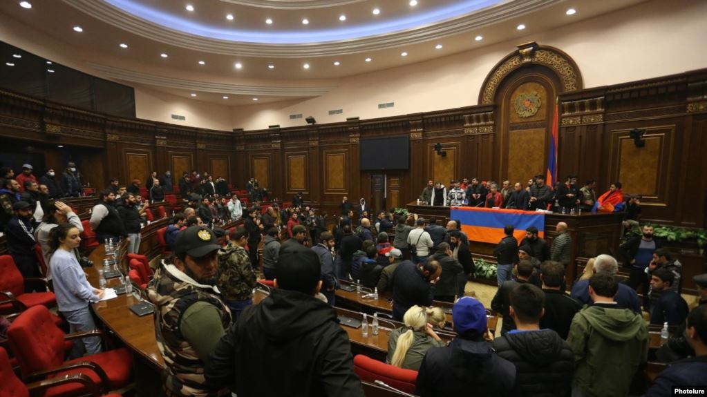 Cessez-le-feu au Karabagh : l&rsquo;Arménie et son Premier ministre dans la tourmente