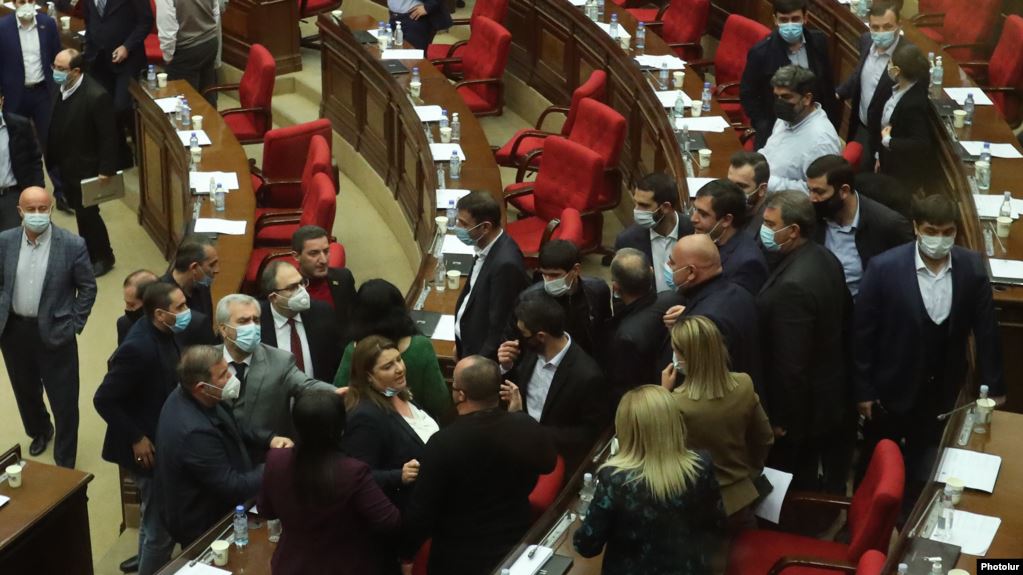 Le bloc Mon pas ne s&rsquo;exprime pas sur les appels à la tenue d&rsquo;élections législatives