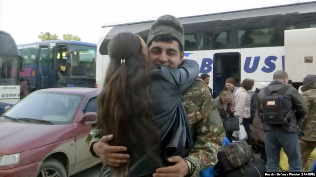 L&rsquo;après-guerre : Nikol Pachinian et Ara Harutiunian discutent de la reconstruction