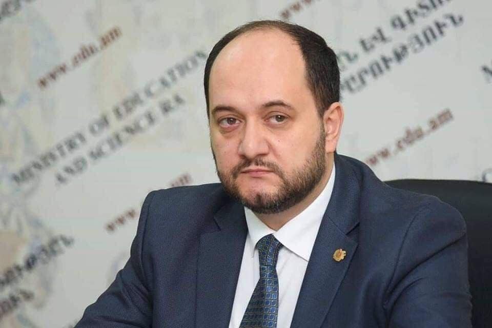Arayik Harutyunyan le ministre de l’Education, des Sciences, de la Culture et des Sports est démis de ses fonctions