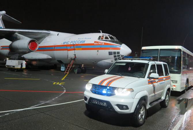 Les secouristes Russes continuent d’arriver à Erévan pour prendre la direction du Haut-Karabagh