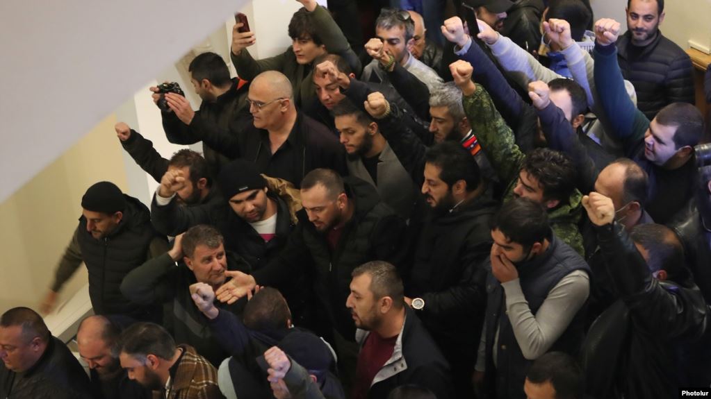 Les autorités impliquent des groupes d&rsquo;opposition dans les émeutes d&rsquo;Erevan