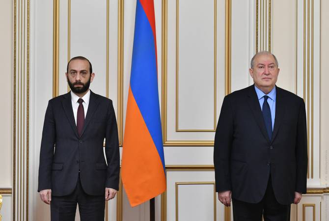 Le président arménien Armen Sargsyan a rencontré Ararat Mirzoyan le président du Parlement