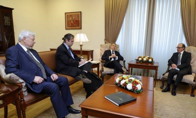 A Erévan recevant les coprésidents du groupe de Minsk de l’OSCE, Ara Ayvazyan le chef de la diplomatie arménienne a souligné la nécessité de confirmer le statut de l&rsquo;Artsakh