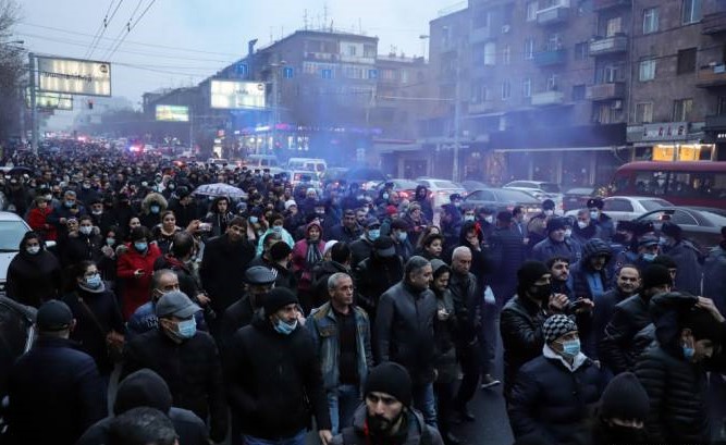 Les manifestations demandant la démission de Nikol Pachinian se poursuivent à Erévan