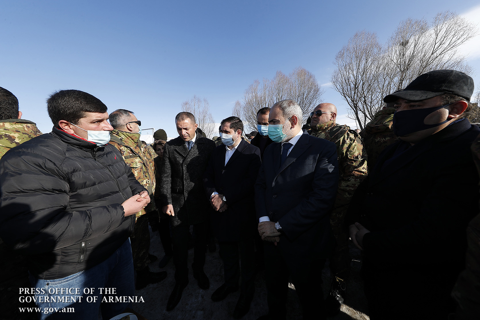 Une visite en région du Premier ministre tourne court face à des  manifestants