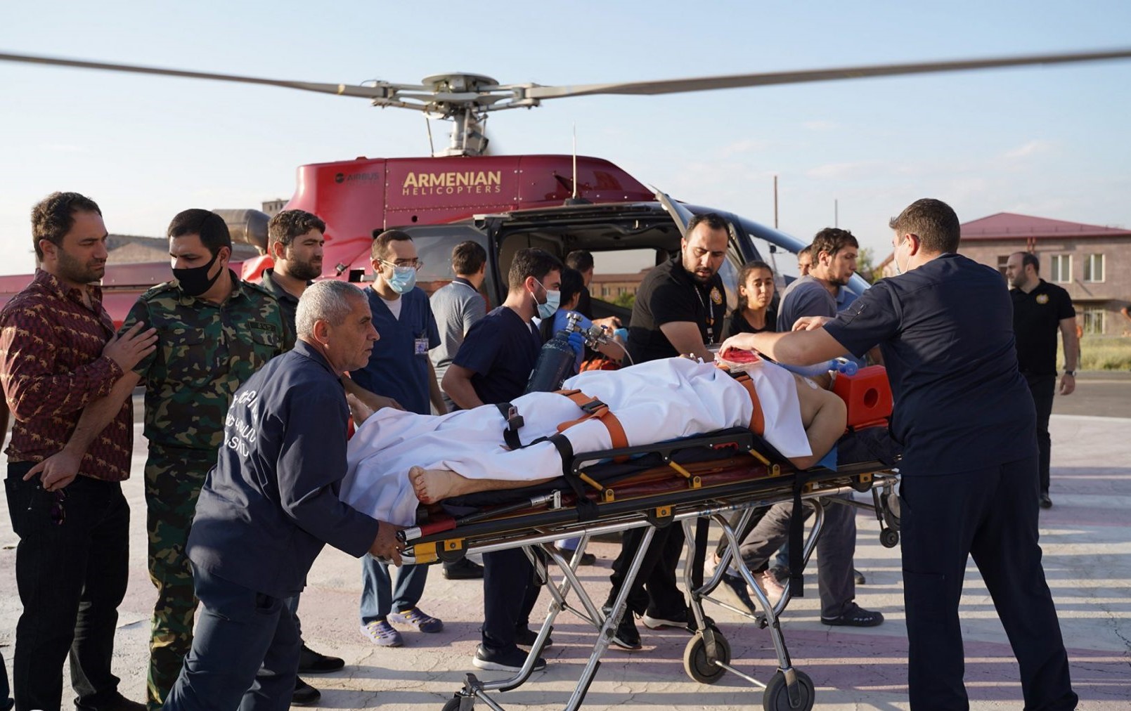 Les 2 hélicoptères du Service des urgences d’Arménie a réalisé 86 vols entre Erévan et Syunik lors de la guerre et sauvé des dizaines de vies de soldats
