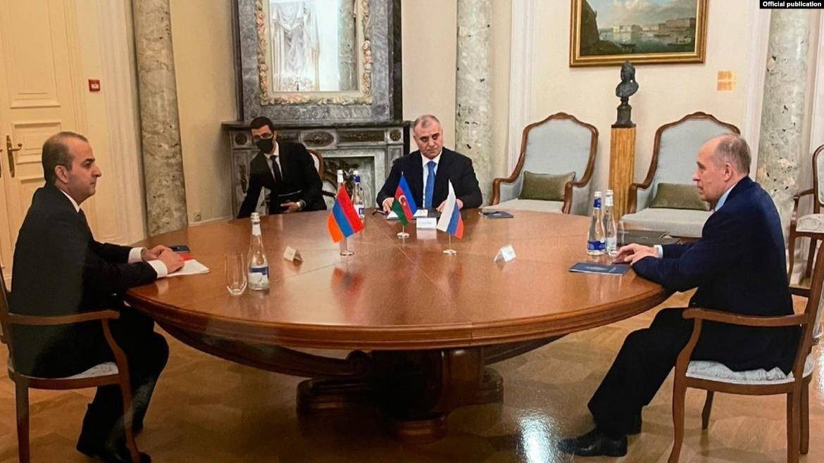 Des chefs de la sécurité arméniens et azerbaïdjanais se rencontrent à Moscou