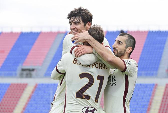 Henrikh Mkhitaryan marque son 8e but de la saison en championnat d’Italie lors du match Crotone-AS Rome (1-3)