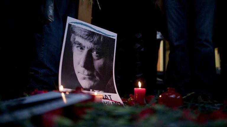 La Turquie arrête deux anciens fonctionnaires pour le meurtre de Hrant Dink