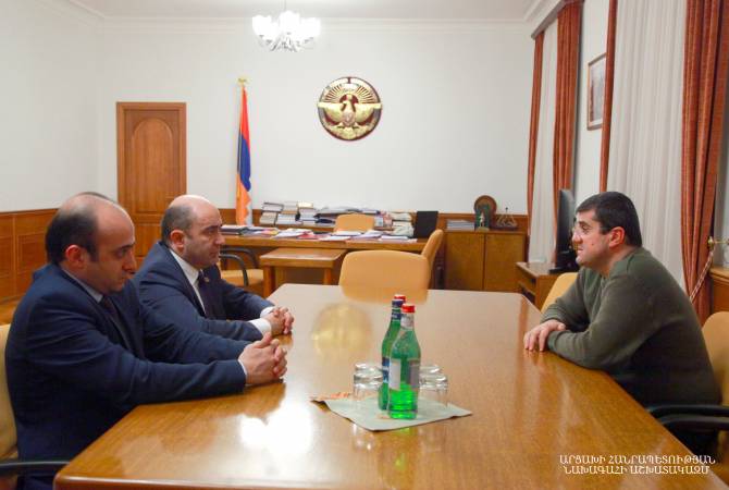 Le président de l’Artsakh a reçu le leader du parti Arménie Lumineuse