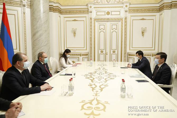Le Premier ministre a eu une rencontre d&rsquo;adieu avec l&rsquo;Ambassadeur Urazaev