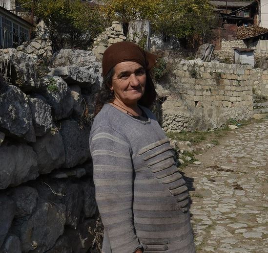 Des traces de torture sur le corps d’Alvard Tovmasyan, une habitante de Karin Tak